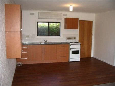 3/10 Tennyson Street - Photo 4