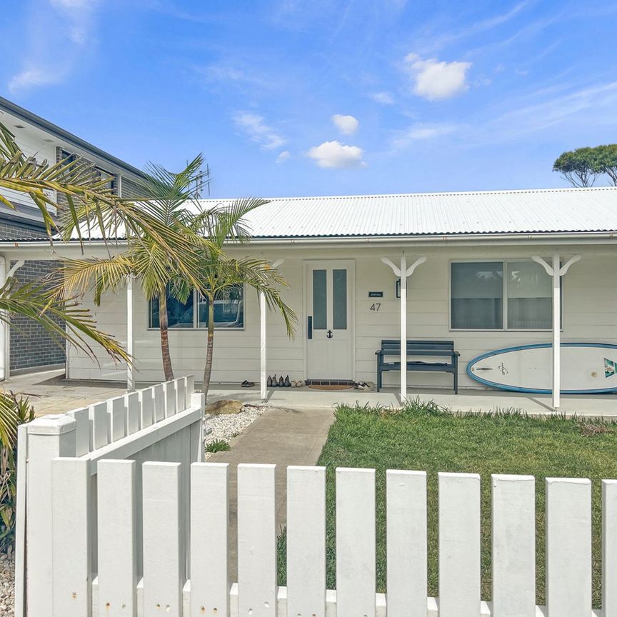 CHARMING HOME CLOSE TO THE BEACH - Photo 2