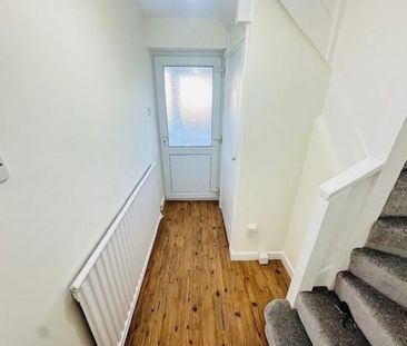 3 bedroom House To Let - Photo 4