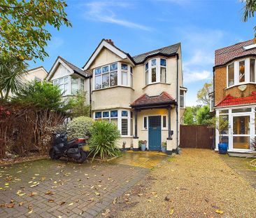 4 bedroom semi-detached house to rent - Photo 4