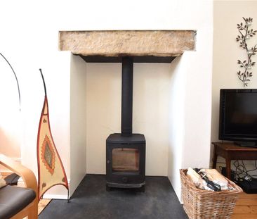 64, Woodside Place, Leeds, West Yorkshire, LS4 2QU - Photo 4