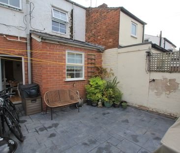 2 Bedroom End Terraced House, Chester - Photo 6
