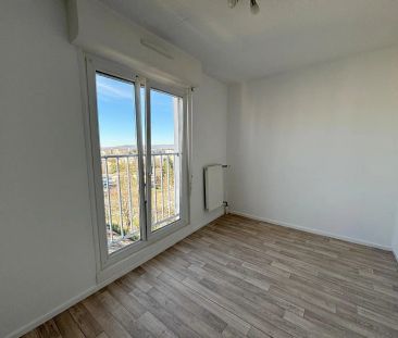 Appartement à louer 4 pièces 76.8m² - Photo 4
