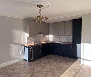 Bridge Road, Hampton Court Village, East Molesey, Surrey, KT8 - Photo 5