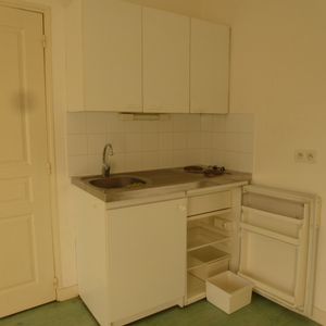 Location Appartement 1 pièce 18m² NANTES 44000 - Photo 2