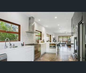 3 Gray Street, Red Hill, Qld 4059 - Photo 2
