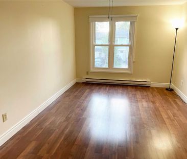 For Lease - 4 Gatsby Square, Brampton, Ontario - Photo 5