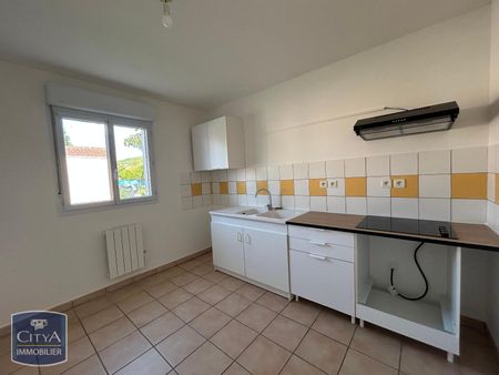 Location Maison 3 pièces 70m² MERCUES 46090 - Photo 5