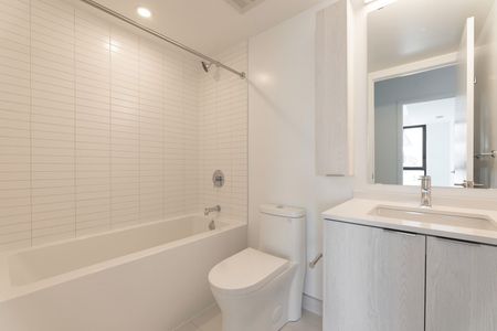 For Lease - 86 Dundas Street Unit# 526, Mississauga, Ontario - Photo 2