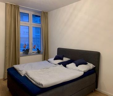 Lichtdurchflutete 3-Zimmer-Wohnung mit Loggia und Einbauküche! - Foto 3