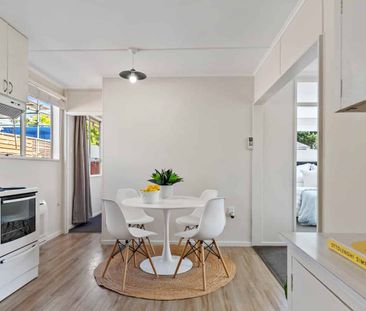 Three Bedroom Dream In Sydenham! - Photo 3