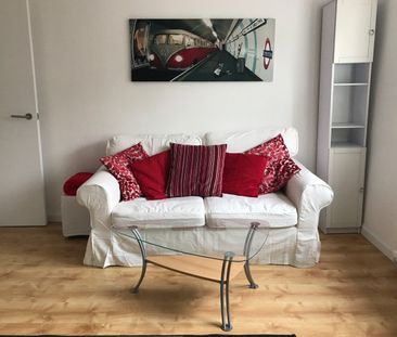 1 Bed Flat, Mount Pleasant Road, SE13 - Photo 3