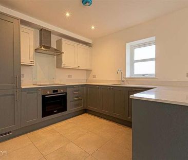 Golf Links Road, Ferndown, BH22 - Photo 2