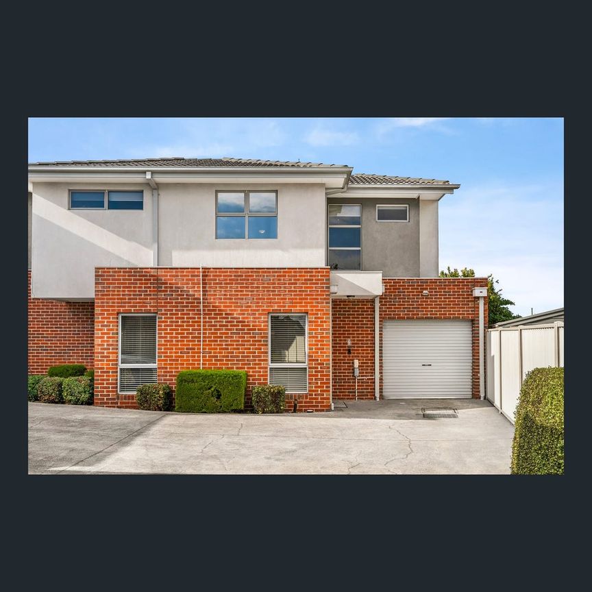 3/5 Fraser Court, Jacana, Vic 3047 - Photo 1