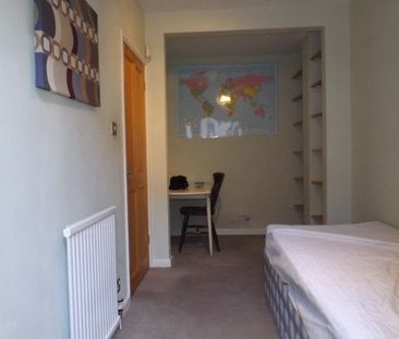 Great Southsea Street, Southsea - Photo 2