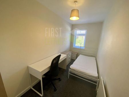 3 bedroom terraced house to rent - Photo 2