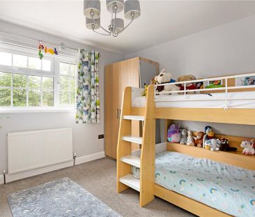 4 bedroom semi-detached house to rent - Photo 6