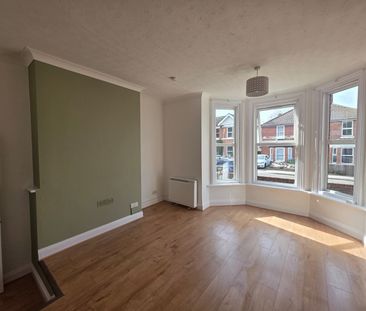 1 Bed Flat, Appleton Road, SO18 - Photo 2