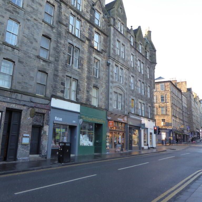 268 Canongate, Royal Mile, EH8 8AA, Edinburgh - Photo 1