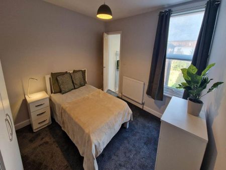 2 bedroom terraced house to rent - Photo 5