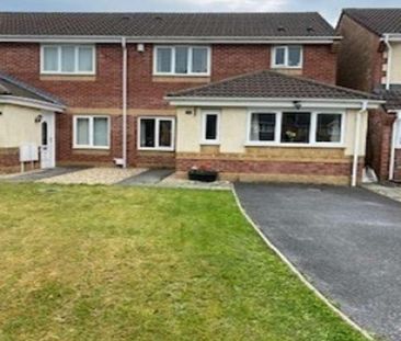 Ffordd Y Glowr, Pontarddulais, Swansea, SA4 - Photo 1