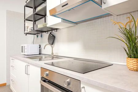 Piazzale Egeo, Milan, Lombardy 20126 - Photo 4