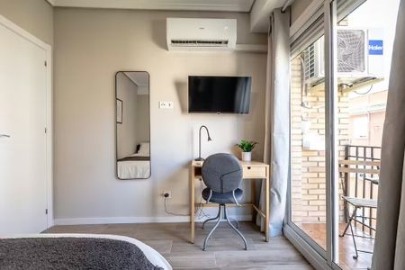 Carrer de Josep Melià Pigmalion, Valencia, Valencian Community 46009 - Photo 3