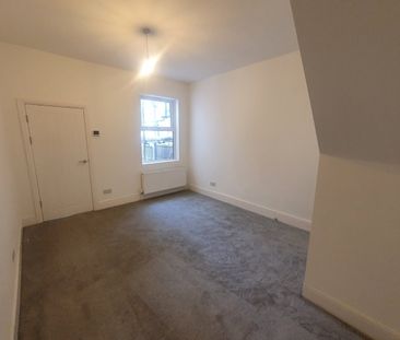 4 Bed Terraced House, Westfield Road, B67 - Photo 2