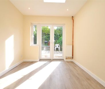 Rowlandson Gardens, Lockleaze - Photo 1