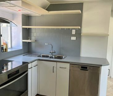 Deception Bay - Photo 6