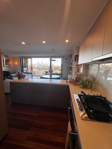Redfern - Photo 4
