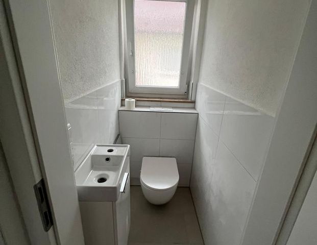 Kernsanierte 4 Zi Whg 80qm2 mit Küche, Balkon und Stellplatz - Foto 1