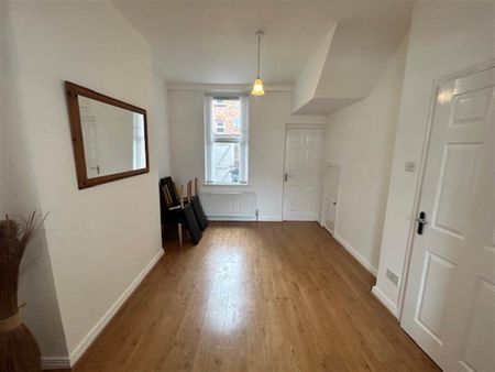 13 Rathdrum Street, Lisburn Road, Belfast, BT9 7GB - Photo 3