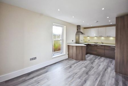 5 bedroom detached house to rent - Photo 5