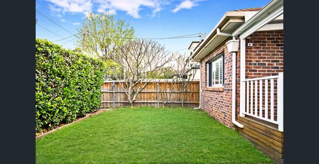 Bright & Spacious 3-Bedroom Home in Cromer - Photo 1