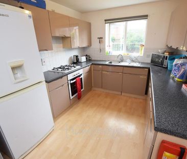 1 bedroom in a house share to rent - Photo 5