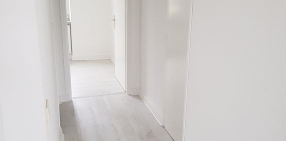 Location Appartement 1 pièce 33m² ST AVOLD 57500 - Photo 2
