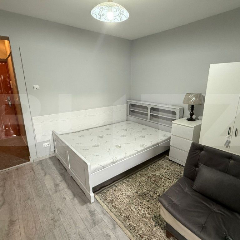 Garsonieră de închiriat | Etaj 1 | Centru – Zona Eroilor - Fotografie 1