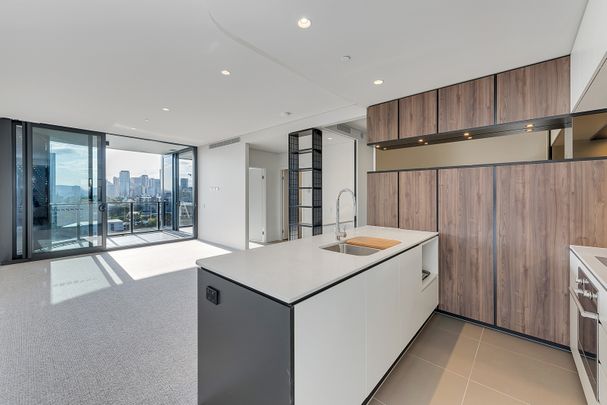 Valencia Residences - Photo 1