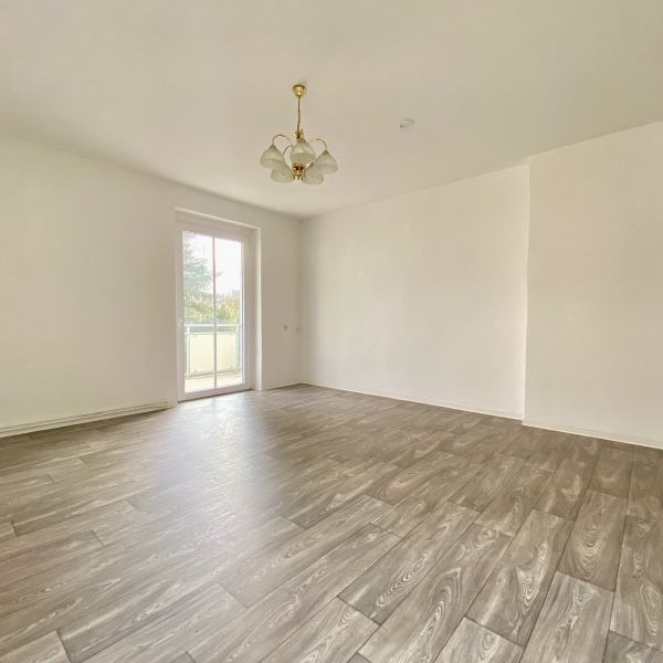 Hier trifft Alltagstauglichkeit auf Gemütlichkeit: Schöne 2-Zimmerwohnung mit Balkon - Photo 1