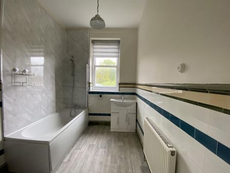 3 bedroom apartment to rent - Photo 5