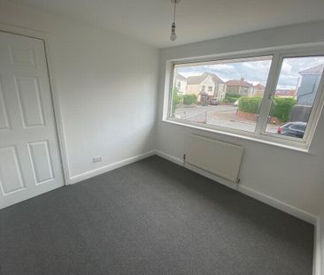 3 bedroom end of terrace house to rent - Photo 1