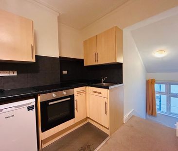 Studio to rent - Photo 5