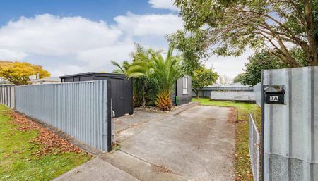 WEST END- 1 BEDROOM - Photo 2