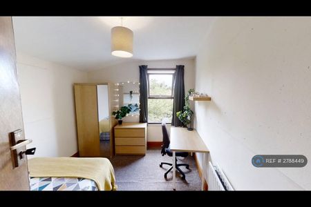 5 bedroom terraced house to rent - Photo 4