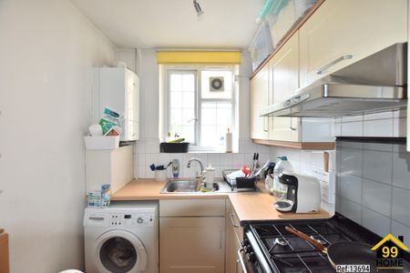 1 bed Apartment in Ascot Court Clapham Park Road, London, SW4 7EZ - Photo 2