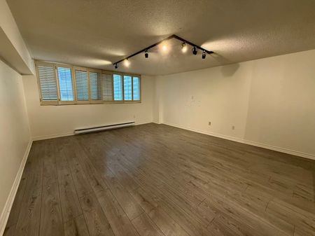For Lease - 360 Bloor Street Unit# 411, Toronto, Ontario - Photo 4