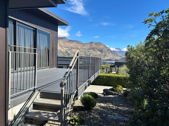 Peninsula Bay Gem! - Photo 1