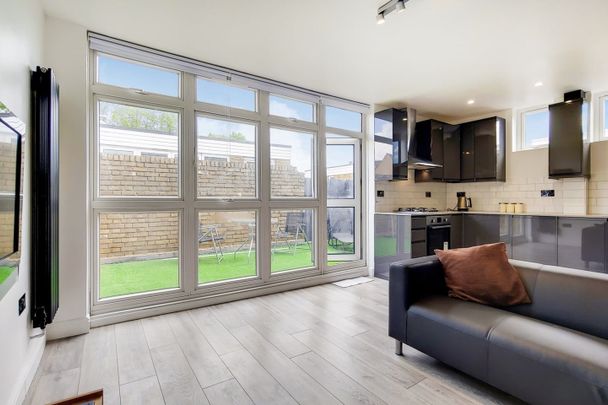 1 Bed Flat, Virginia Walk, SW2 - Photo 1