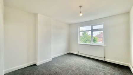 King Edward Street, Scunthorpe - Photo 4